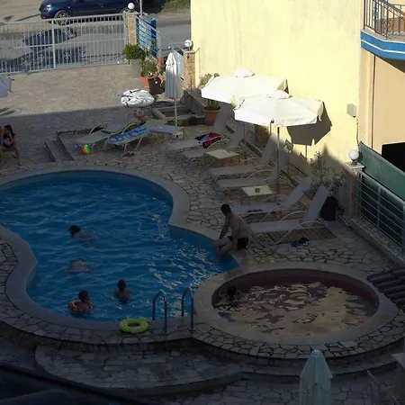 Maria's Daire Stavros (Thessaloniki)